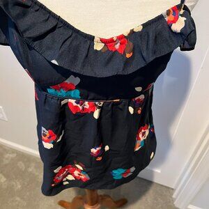 American Eagle Outfitter Flower Top | Medium